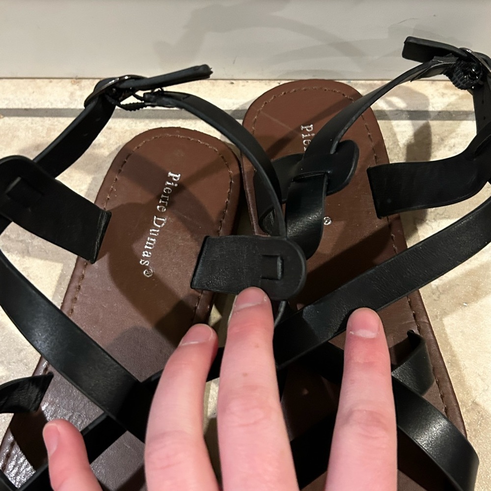 🐆3/$15 Pierre Dumas sandals - Picture 4 of 5
